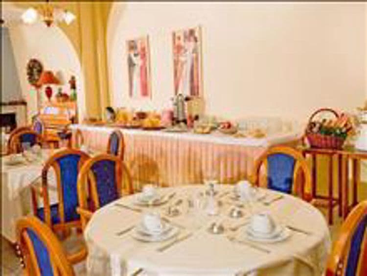 Grand Blue Hotel