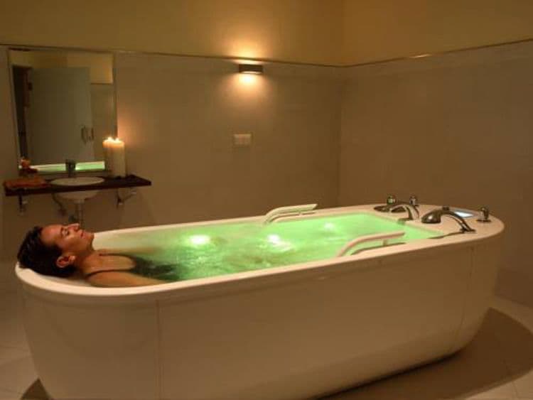 Villa Olimpica Suites Hotel