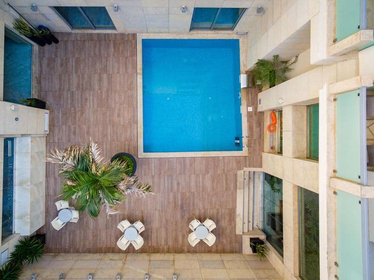 Nafs Hotel