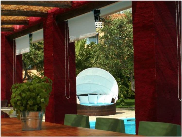 Despotiko Apartment Hotel & Suites