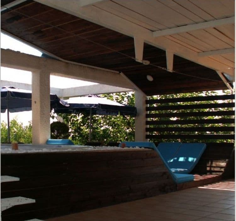 Despotiko Apartment Hotel & Suites