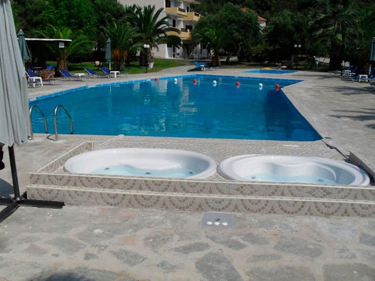 Koviou Holiday Village