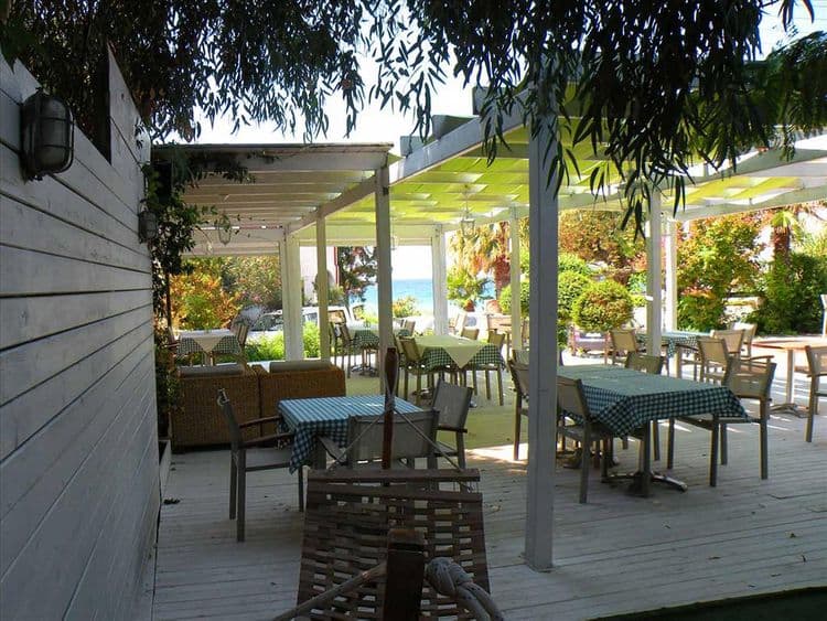Ioli Apartments Fourka Beach