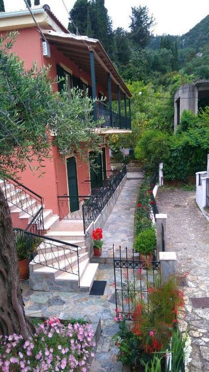 Maria Olga Apartments