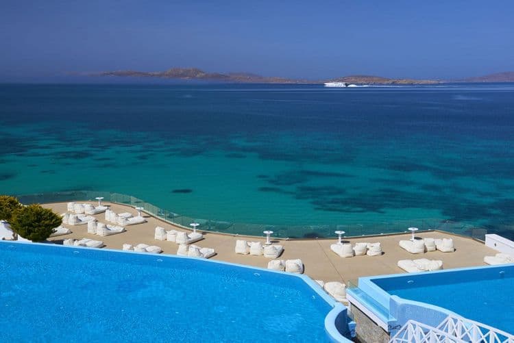 Saint John Hotel & Villas