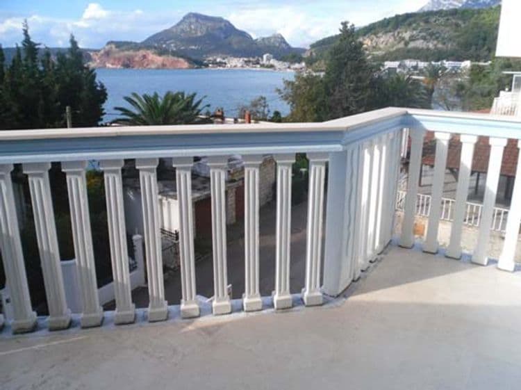 Perovic Villa