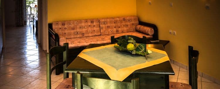 Remezzo Studios &  Apartments