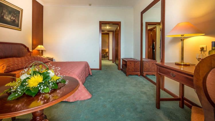 Strada Marina Hotel