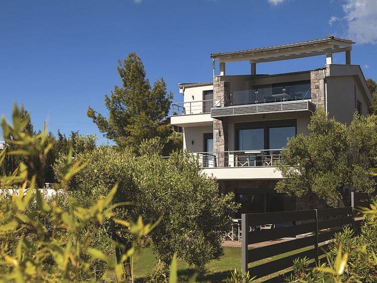 Akti Elias Villa