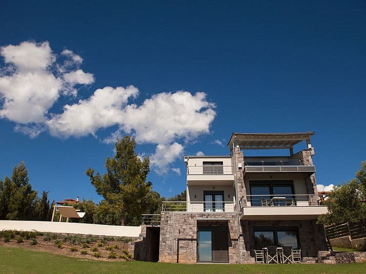 Akti Elias Villa