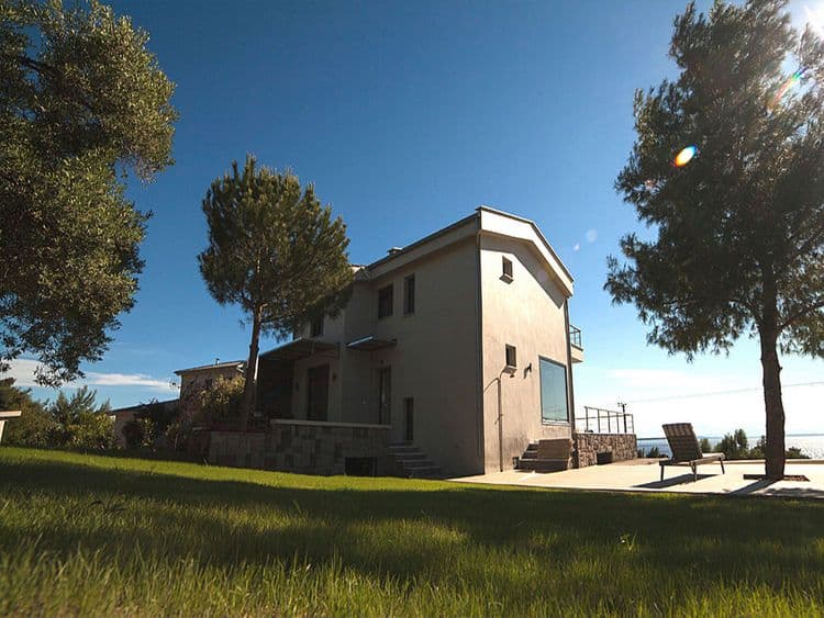 Akti Elias Villa