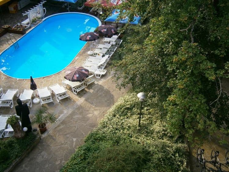 Ariana Hotel Kiten
