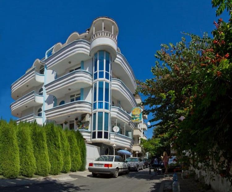 Paros II Family Hotel