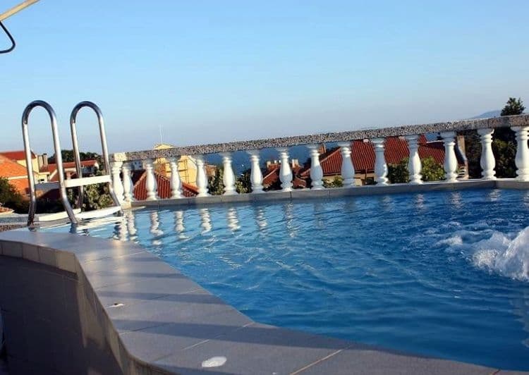 Paros II Family Hotel