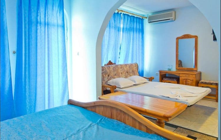 Paros II Family Hotel