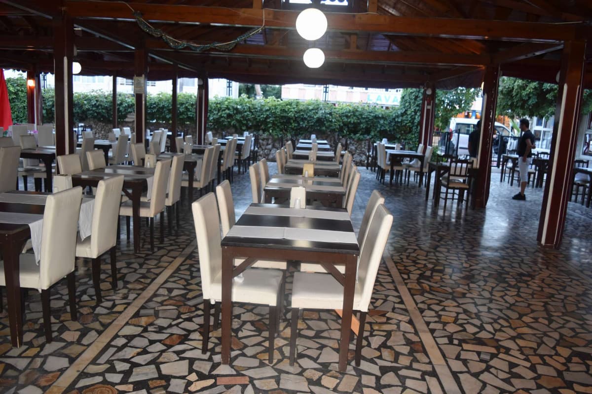 Ares City Hotel