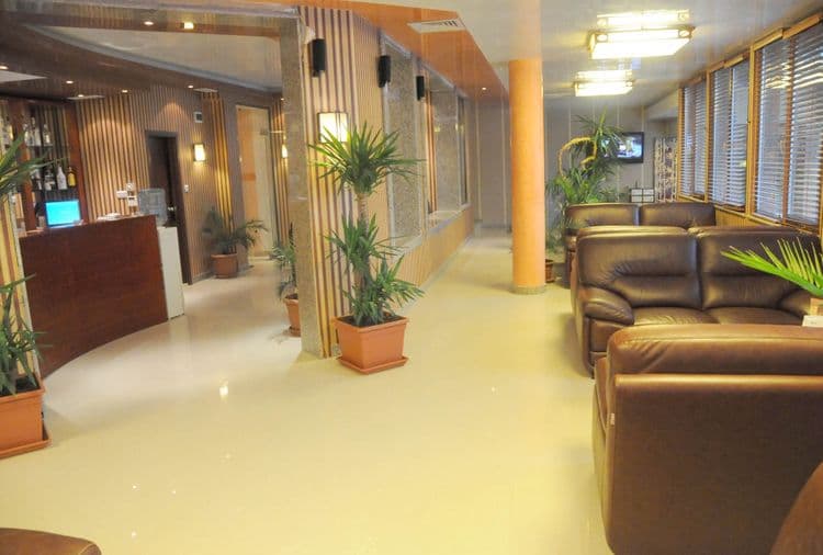 Royal Beach Hotel
