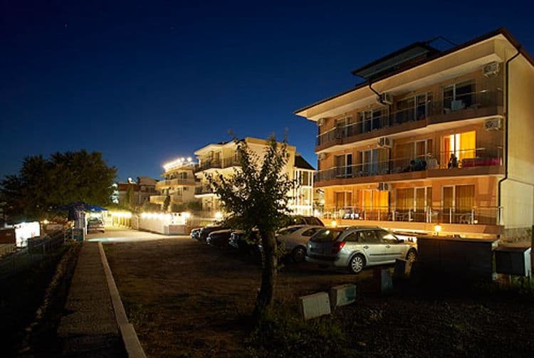 Family Hotel Pinkovi