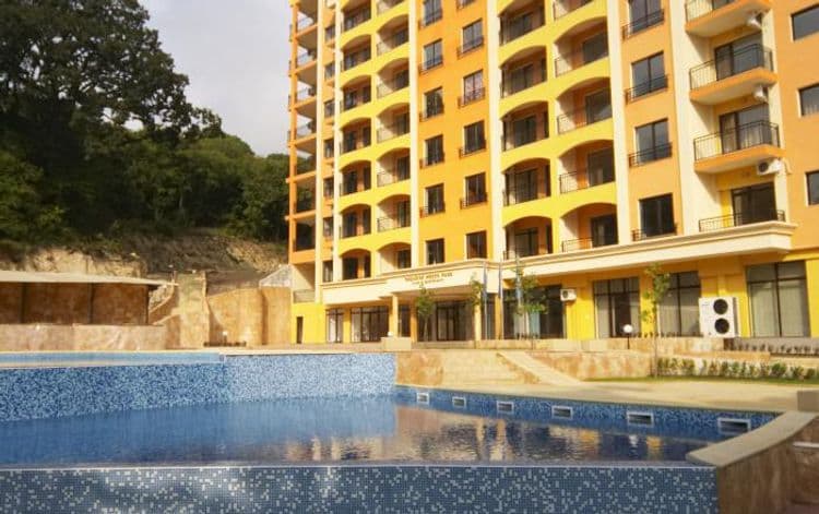 Green Park Hotel