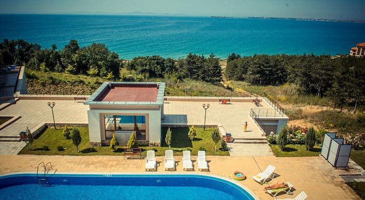 Sea Fort Club