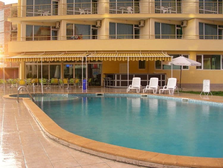 Dеva Hotel