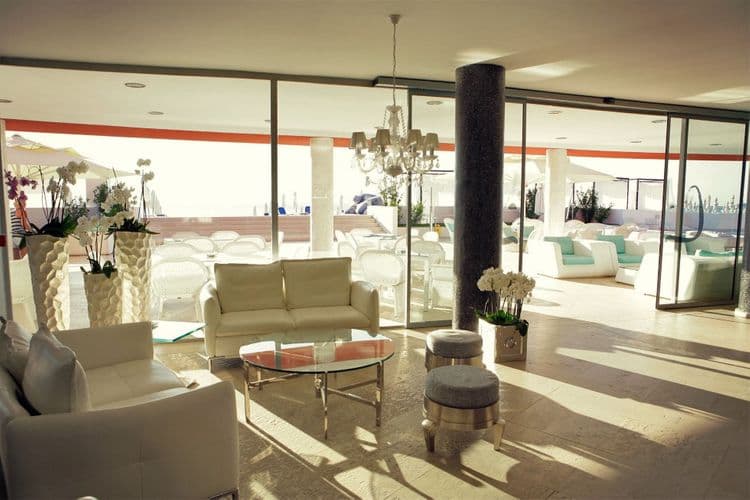 Dune Hotel