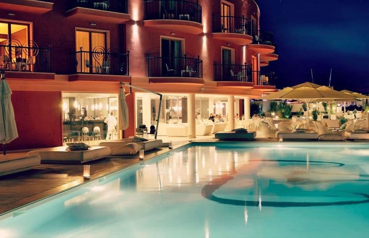 Dune Hotel