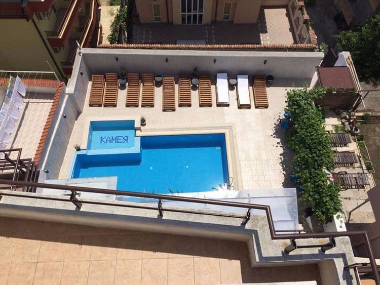 Ema Hotel
