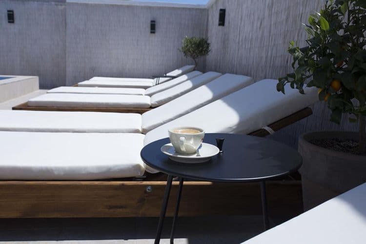 Ema Hotel