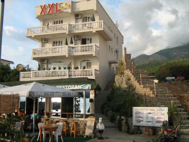 XXL Apartments