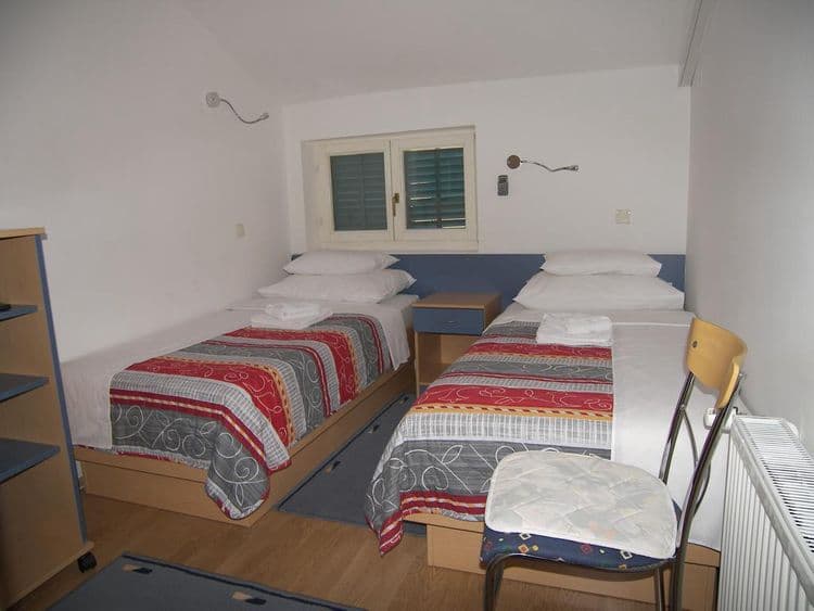 Drago Apartments