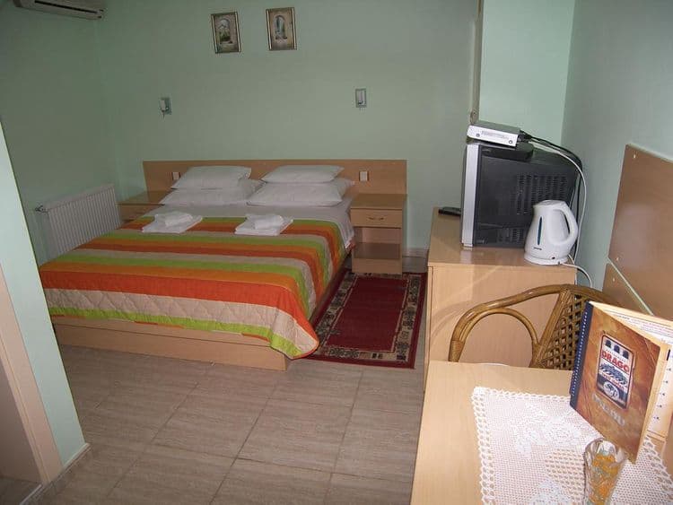 Drago Apartments