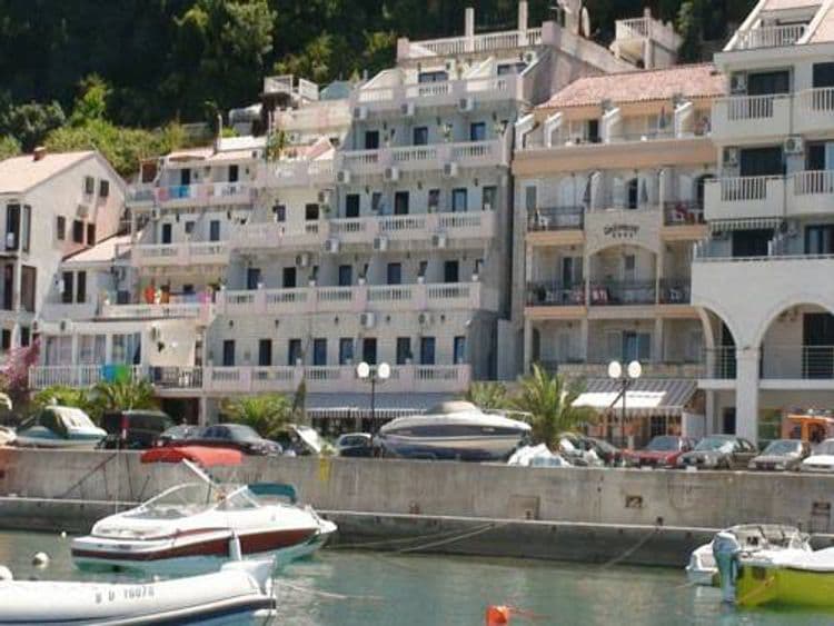Kuc Hotel