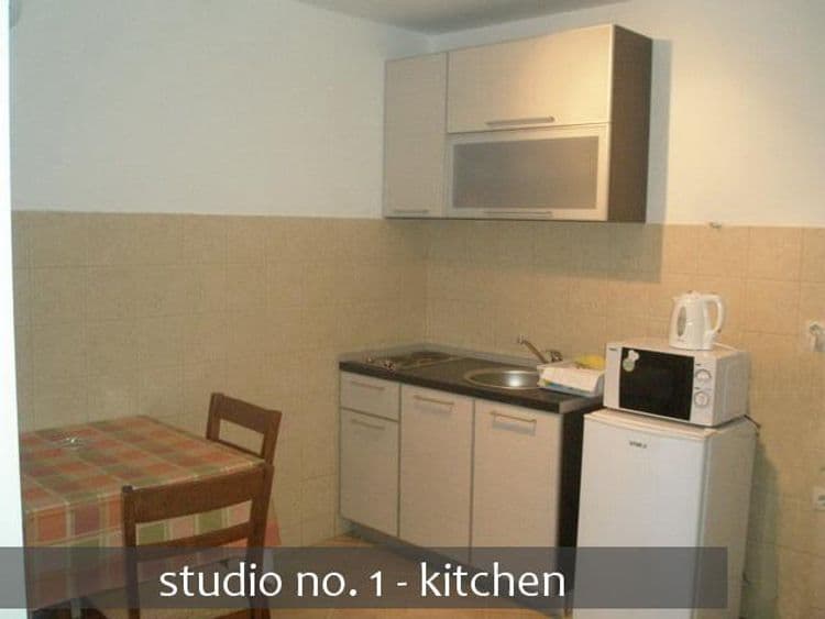 Alto Mare Apartments