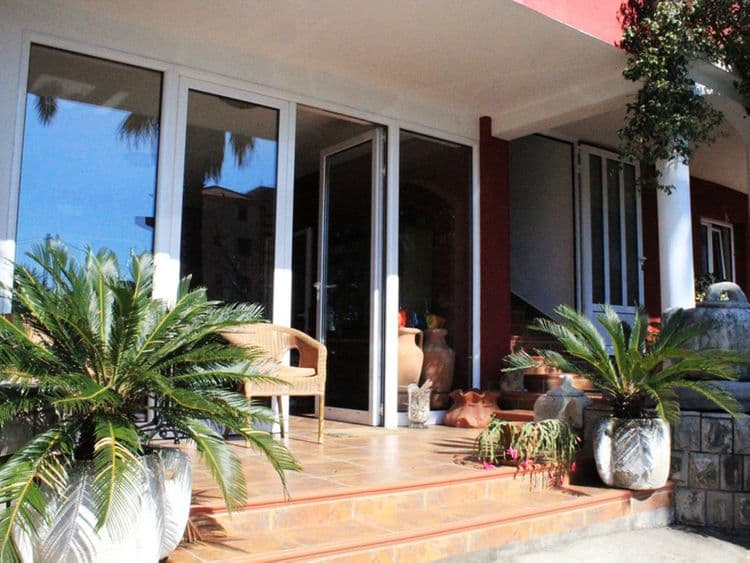 Villa Bozo