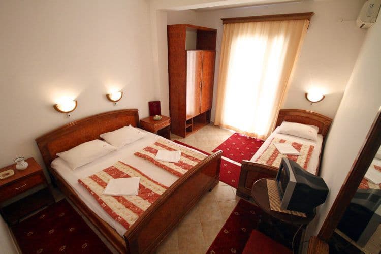 Grbalj Hotel