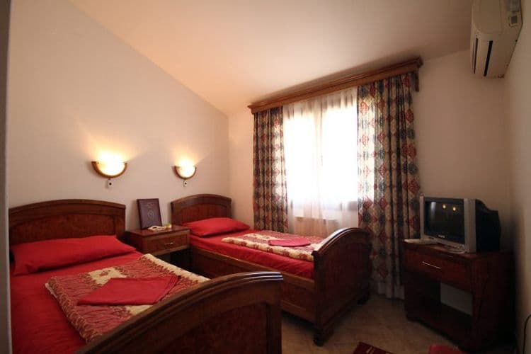 Grbalj Hotel