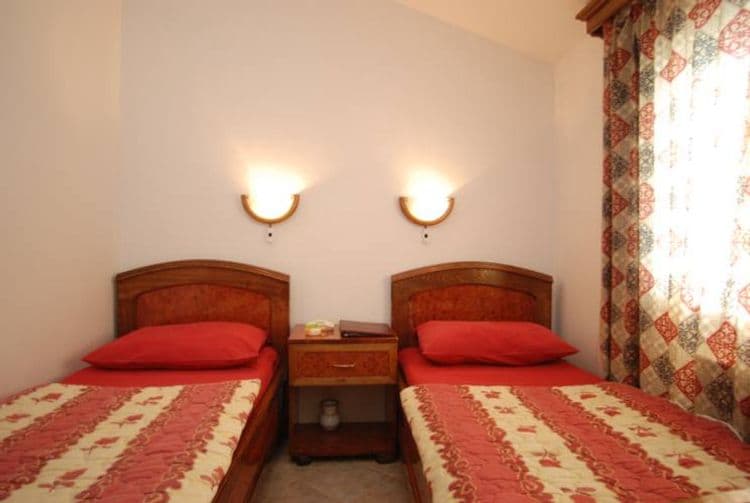Grbalj Hotel