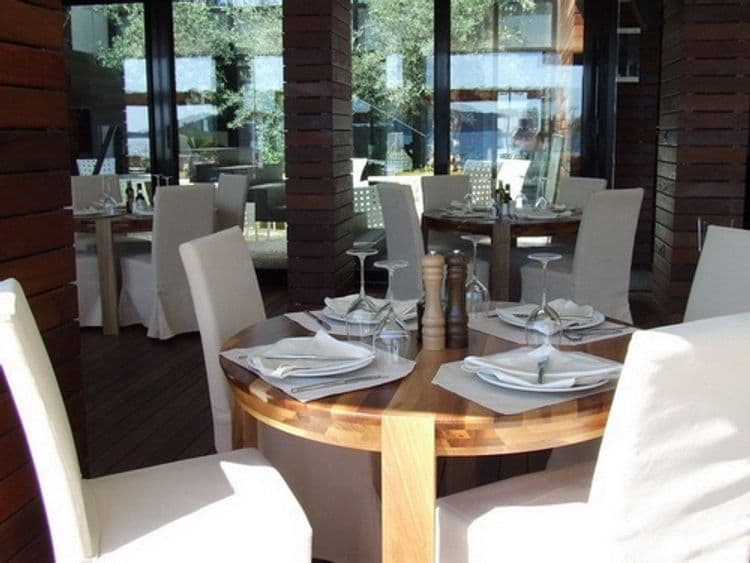 Aleksandar Hotel