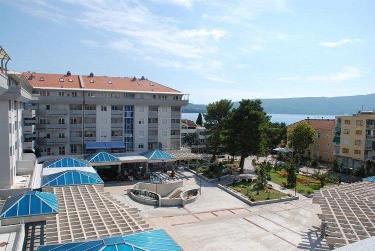 Magnolia Hotel