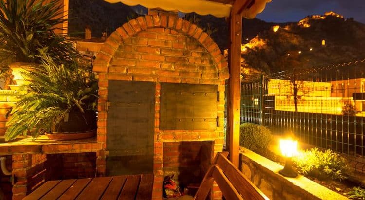 Tianis Apartments