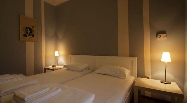 Tianis Apartments