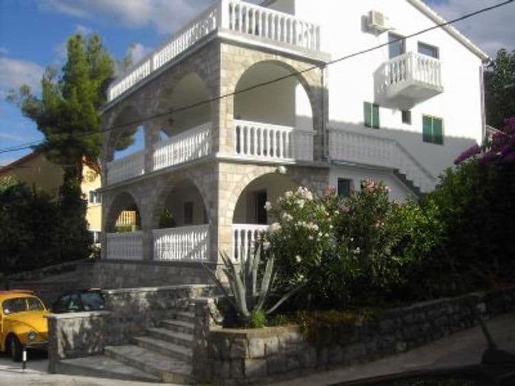 Nada Apartments