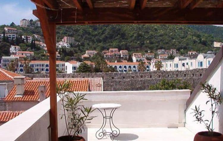 Bella Villa