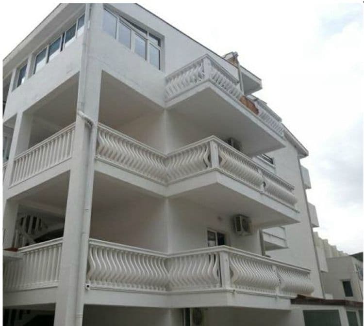 Lara-S Apartment