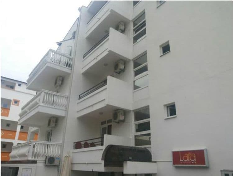 Lara-S Apartment