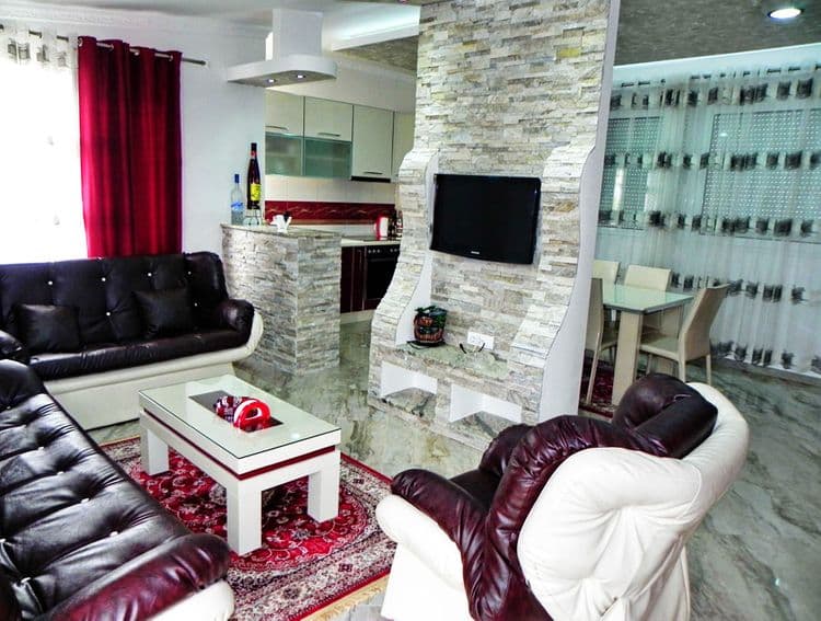 Ani Apartments