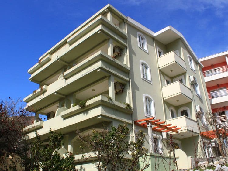 Maja Villa
