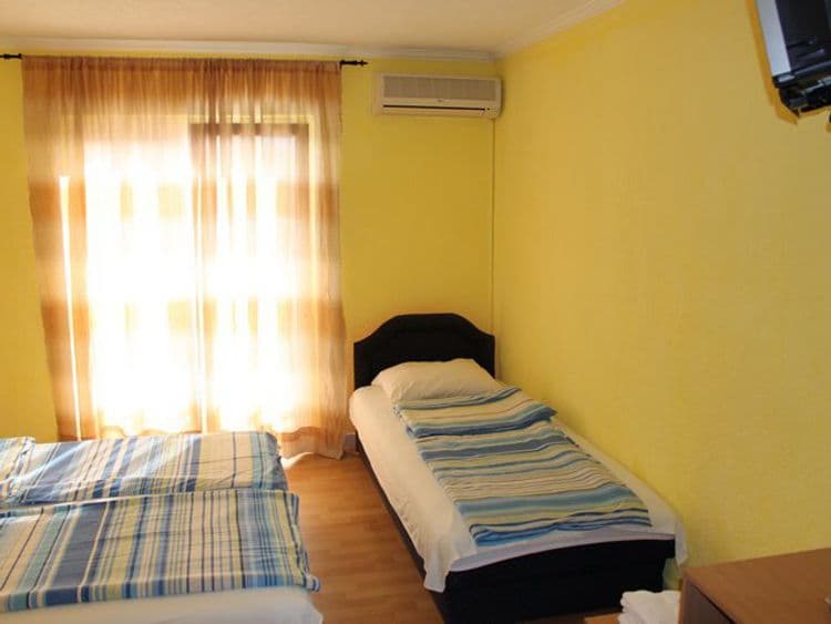 Loza Hotel