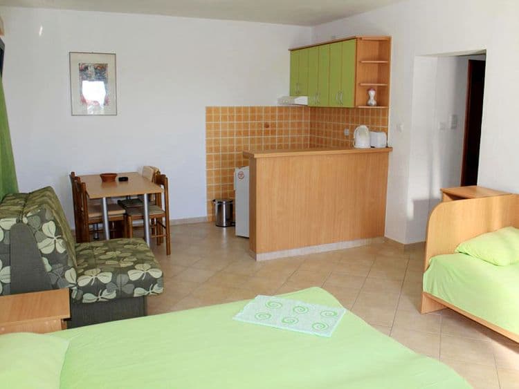 Larisa Budimic Villa